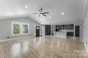 276 Coopers Dr, Hendersonville, NC 28739 - Photo 5