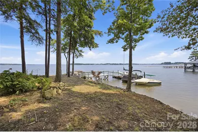 8247 Luckey Point Road, Denver, NC 28037 - Photo 7