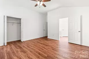 739 Oakbluff Cir, Charlotte, NC 28216 - Photo 25