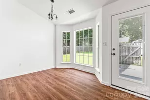 739 Oakbluff Cir, Charlotte, NC 28216 - Photo 21