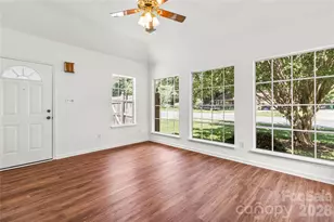 739 Oakbluff Cir, Charlotte, NC 28216 - Photo 35