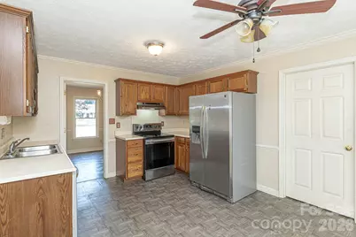405 Southland Drive, Fayetteville, NC 28311 - Photo 9