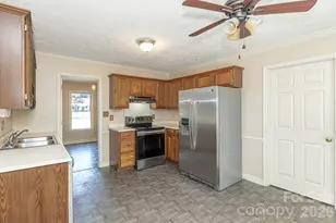405 Southland Dr, Fayetteville, NC 28311 - Photo 9