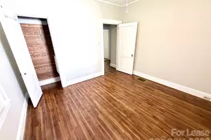 2537 Cranbrook Ln, Charlotte, NC 28207 - Photo 15