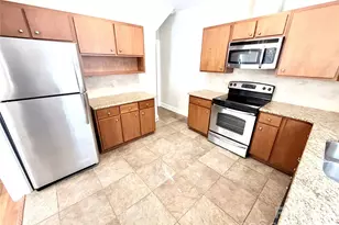 2537 Cranbrook Ln, Charlotte, NC 28207 - Photo 7