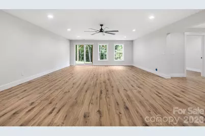 447 Blooming Laurel Drive, Hendersonville, NC 28792 - Photo 37