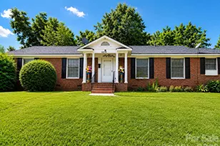 6834 Woodstream Dr, Charlotte, NC 28210 - Photo 1