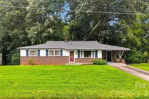 1920 30th St NE, Hickory, NC 28601 - Photo 3