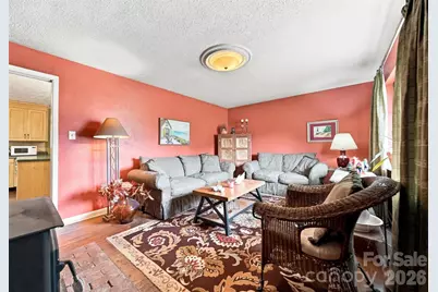 1920 30th Street NE, Hickory, NC 28601 - Photo 5