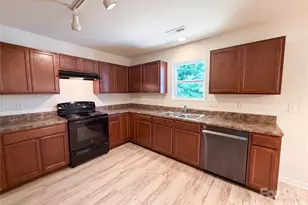 1708 Millwood Rd, Lancaster, SC 29720 - Photo 5