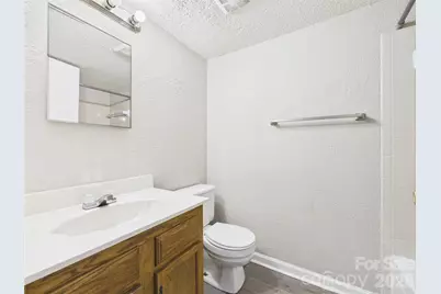 9511 Shannon Green Drive #APT E, Charlotte, NC 28213 - Photo 15