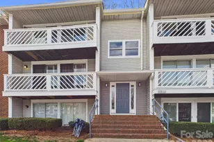 9511 Shannon Green Dr, Charlotte, NC 28213 - Photo 1