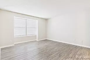 9511 Shannon Green Dr, Charlotte, NC 28213 - Photo 13