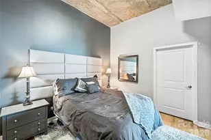 210 N Church St, Charlotte, NC 28202 - Photo 15