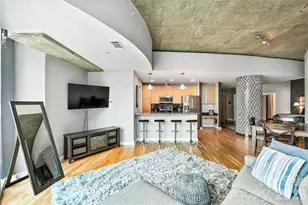 210 N Church St, Charlotte, NC 28202 - Photo 9