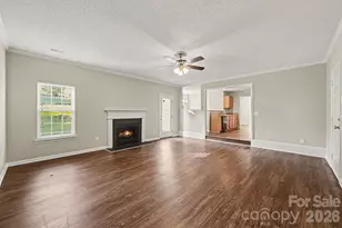 11008 Padderborn Ct, Charlotte, NC 28215 - Photo 9