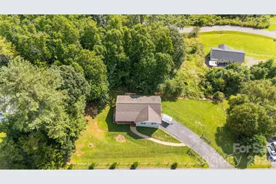 184 Scarlett Ridge Drive, Marshall, NC 28753 - Photo 3