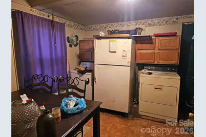 504 NW Hospital Avenue, Lenoir, NC 28645 - Photo 17