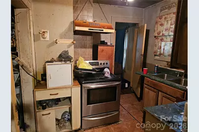 504 NW Hospital Avenue, Lenoir, NC 28645 - Photo 19