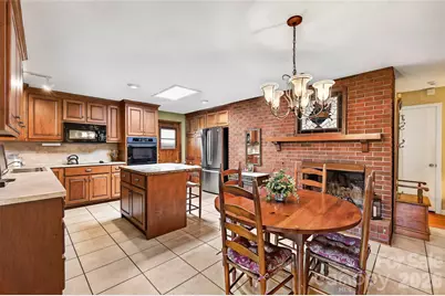 827 23rd Avenue NE, Hickory, NC 28601 - Photo 7