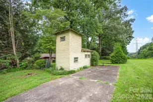 827 23rd Ave NE, Hickory, NC 28601 - Photo 33