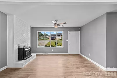 102 Central Avenue, Bessemer City, NC 28016 - Photo 3