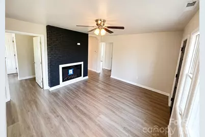 302 S Myrtle School Road, Gastonia, NC 28052 - Photo 9