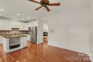 3251 Luke Crossing Dr, Charlotte, NC 28226 - Photo 9