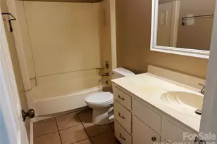 9607 Barkridge Rd, Charlotte, NC 28227 - Photo 7