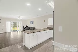 9047 Meadow Vista Rd, Charlotte, NC 28213 - Photo 5