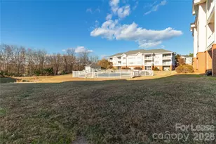 9047 Meadow Vista Rd, Charlotte, NC 28213 - Photo 31