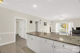 9047 Meadow Vista Rd, Charlotte, NC 28213 - Photo 7