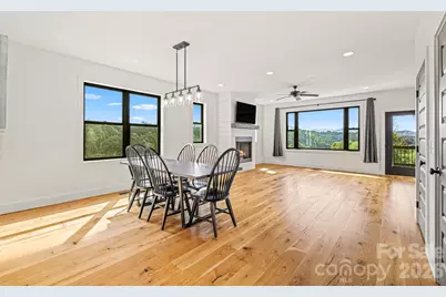 340 Porter Creek Drive, Franklin, NC 28734 - Photo 5
