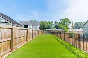5546 Murrayhill Rd, Charlotte, NC 28210 - Photo 13