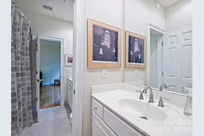 306 Wendover Heights Circle, Charlotte, NC 28211 - Photo 33