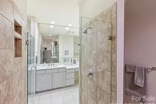 306 Wendover Heights Cir, Charlotte, NC 28211 - Photo 29