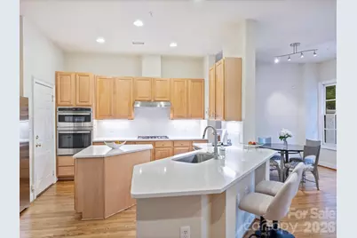 306 Wendover Heights Circle, Charlotte, NC 28211 - Photo 13