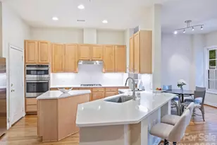 306 Wendover Heights Cir, Charlotte, NC 28211 - Photo 13