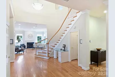306 Wendover Heights Circle, Charlotte, NC 28211 - Photo 7