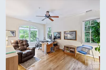 306 Wendover Heights Circle, Charlotte, NC 28211 - Photo 35