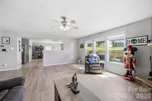 1106 Rainier Ln, Gastonia, NC 28052 - Photo 9
