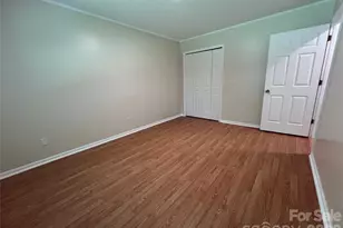 714 Farmington Cir, Hendersonville, NC 28739 - Photo 21