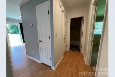 714 Farmington Circle, Hendersonville, NC 28739 - Photo 15