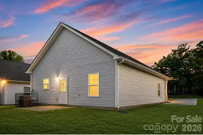613 E Ratchford Avenue, Gastonia, NC 28054 - Photo 17