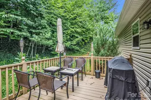 101 Plato Pl, Etowah, NC 28729 - Photo 5