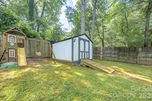 38 Ferenvilla Dr, Hendersonville, NC 28791 - Photo 13