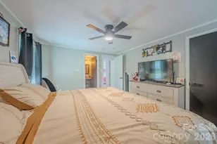 38 Ferenvilla Dr, Hendersonville, NC 28791 - Photo 25