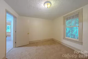 298 State St, Asheville, NC 28806 - Photo 27