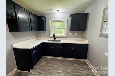 510 E Peachtree Street, Dallas, NC 28034 - Photo 7