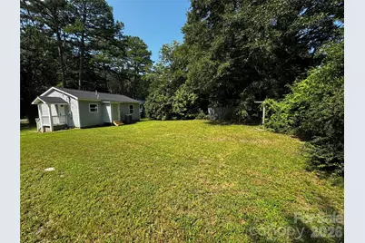 510 E Peachtree Street, Dallas, NC 28034 - Photo 17